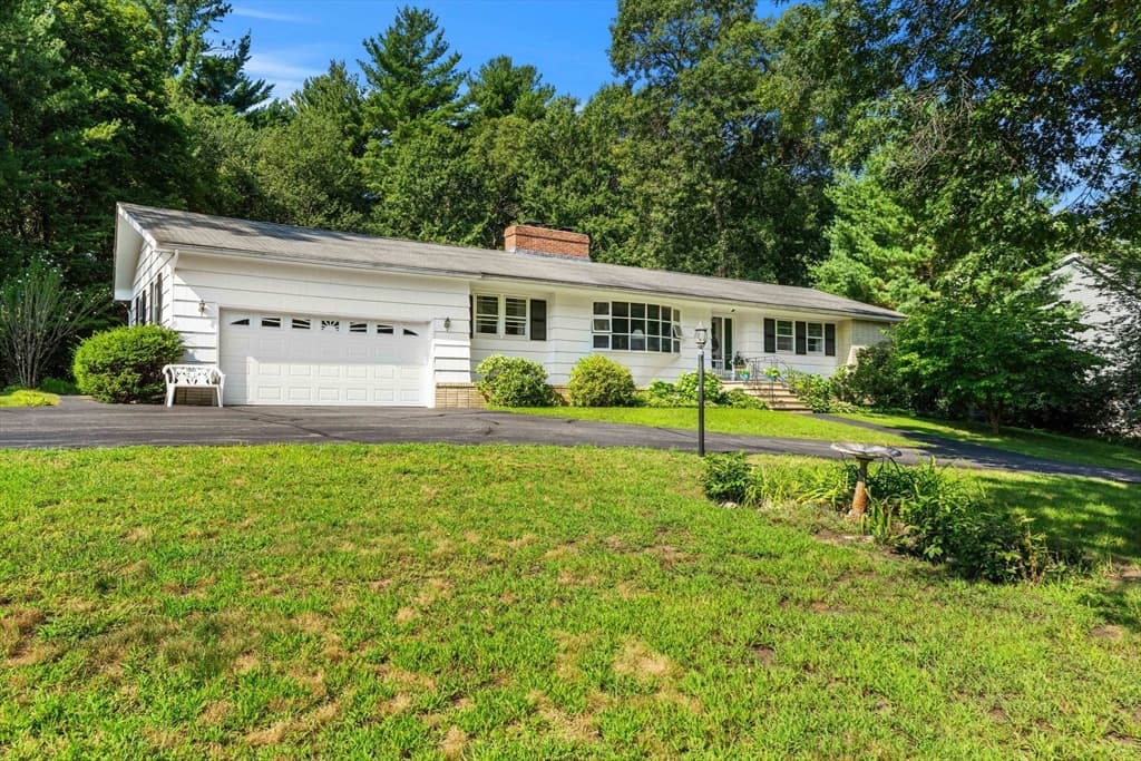 437 Salem St, North Andover MA 01845