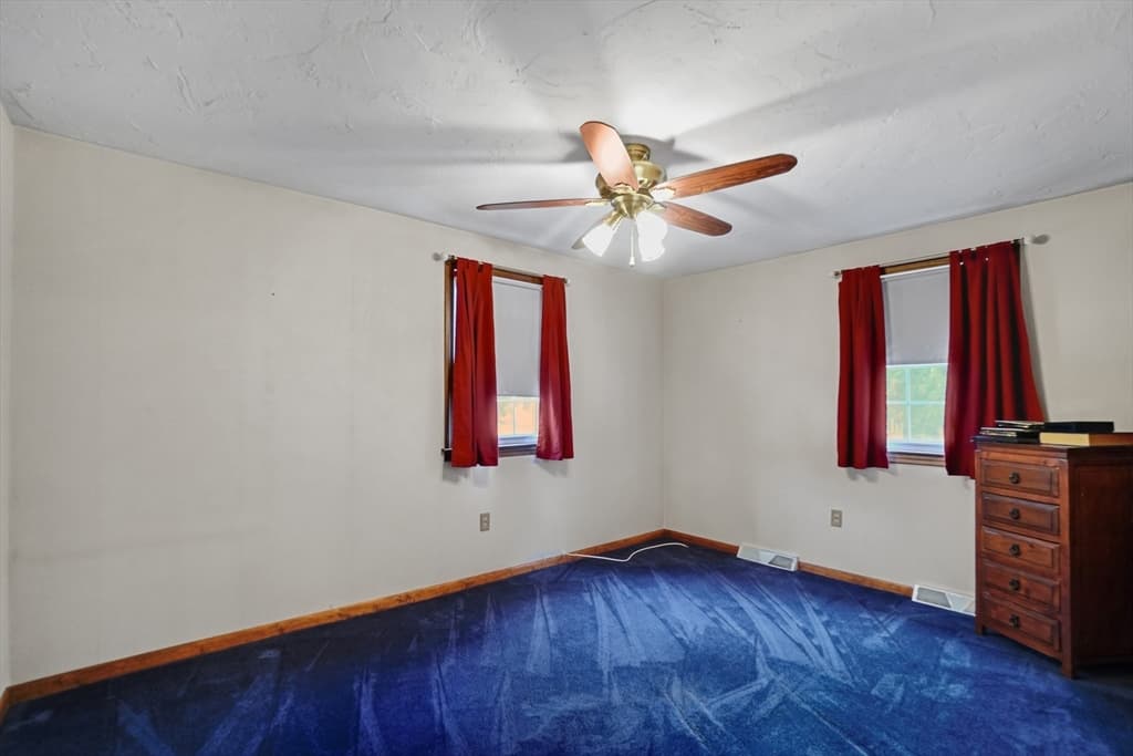 25 Jionzo Rd, Milford MA 01757 photo 17