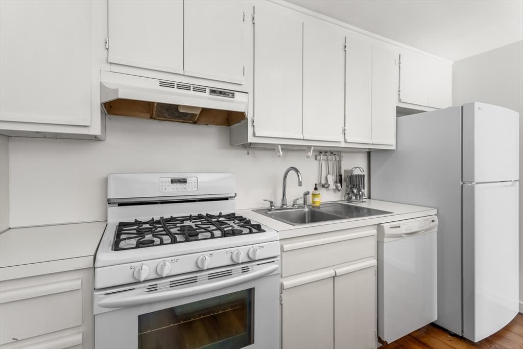 21 Mill Road, Falmouth MA 02540 photo 11