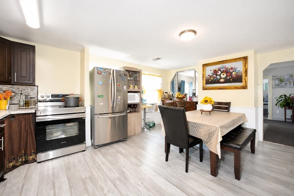 67 W Ashland St, Brockton MA 02301 photo 16