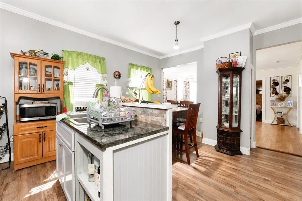 67 W Ashland St, Brockton MA 02301 photo 5