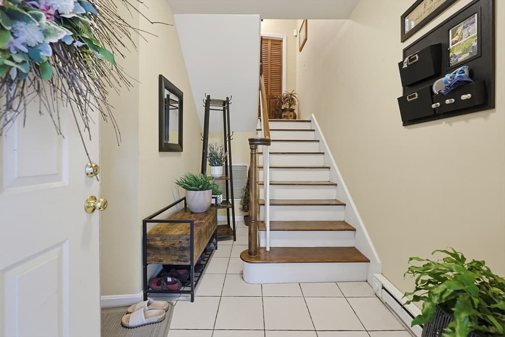 Condominium at 168 Upton St # 11, Grafton MA 01519, Grafton, photo 7 of 28