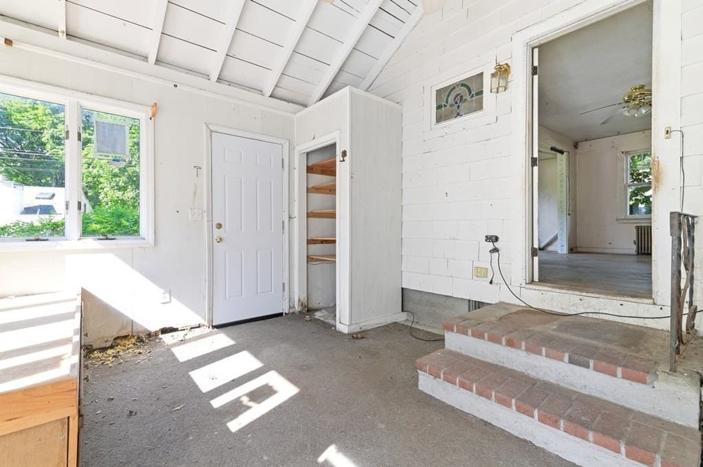 126 Lakehurst Ave, Weymouth MA 02189 photo 6