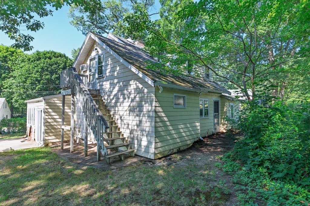 126 Lakehurst Ave, Weymouth MA 02189 photo 4
