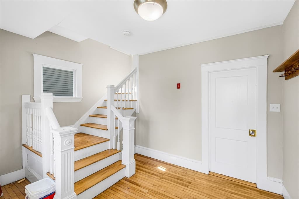 24 Blaisdell St, Haverhill MA 01832 photo 10