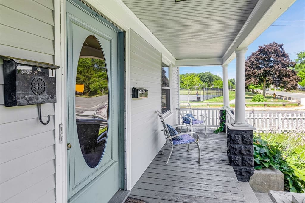 24 Blaisdell St, Haverhill MA 01832 photo 8