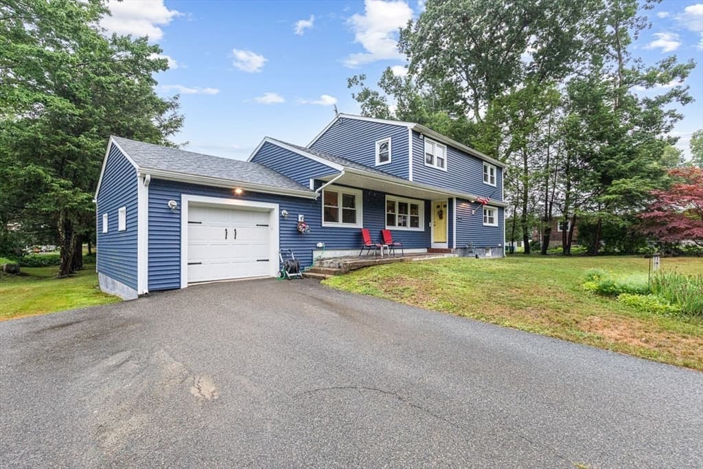3 Grant Rd, Easton MA 02375 photo 3