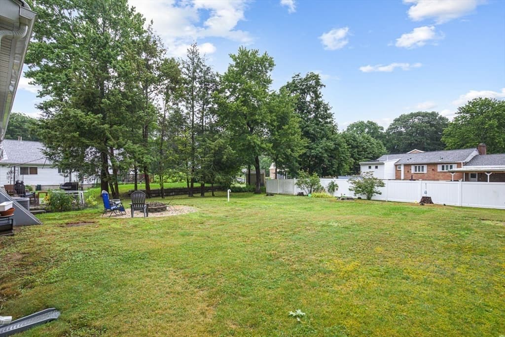 3 Grant Rd, Easton MA 02375 photo 14