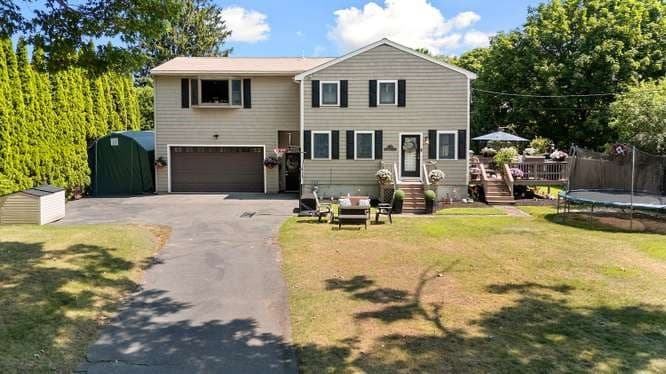 Single Family Residence at 40 Hillside Ave, Beverly MA 01915, Beverly, photo 34 of 42