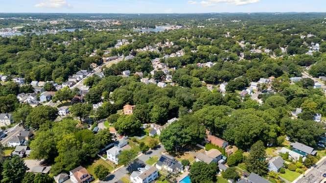 Single Family Residence at 40 Hillside Ave, Beverly MA 01915, Beverly, photo 39 of 42