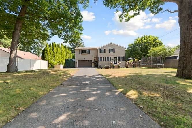 Single Family Residence at 40 Hillside Ave, Beverly MA 01915, Beverly, photo 4 of 42