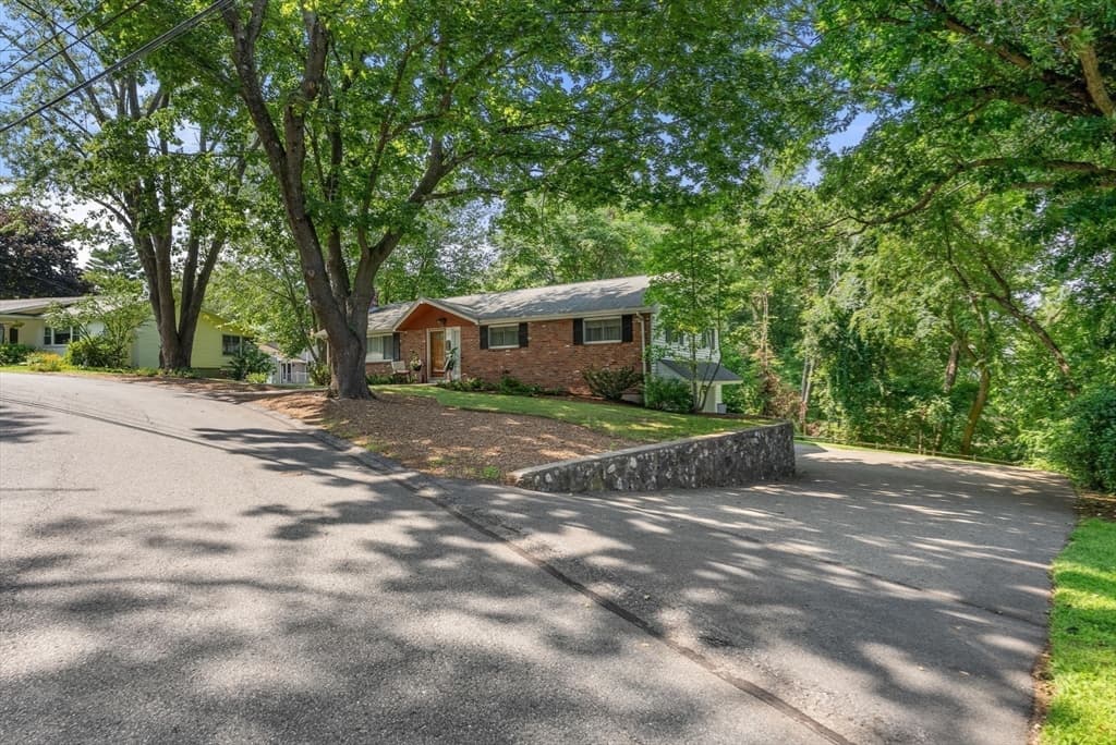31 Pacella Drive, Dedham MA 02026 photo 2