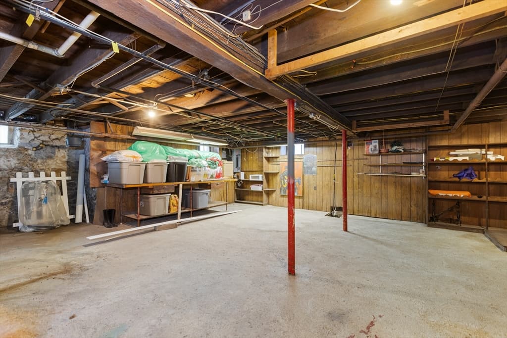 16 Logan St, Lawrence MA 01841 photo 37