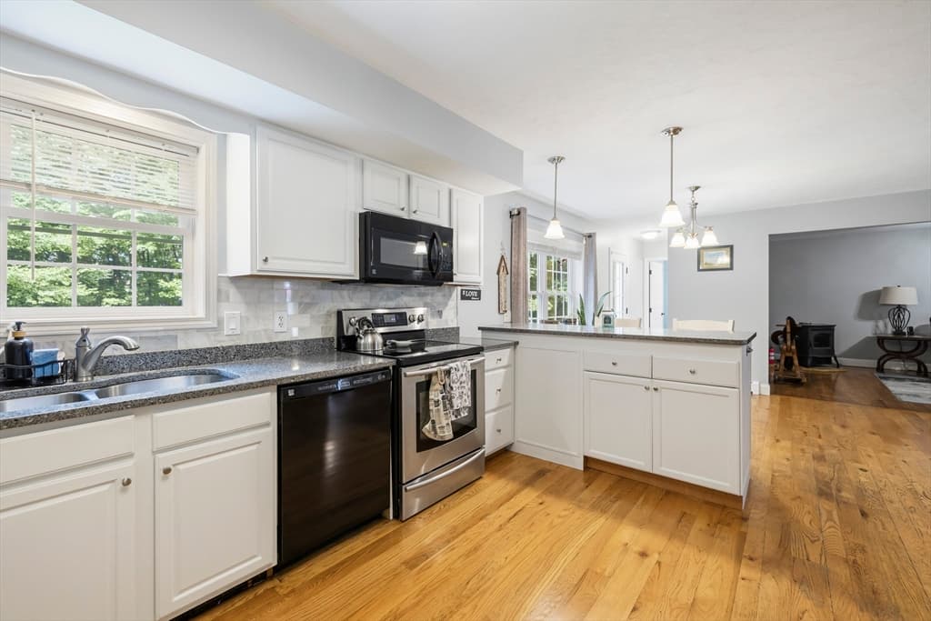 115 Butterworth Rd, Barre MA 01005 photo 14