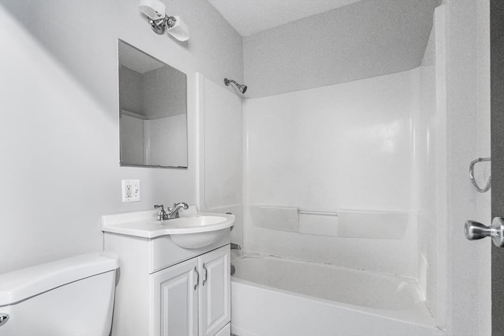 46 Adams St # D6, Boston MA 02122 photo 11