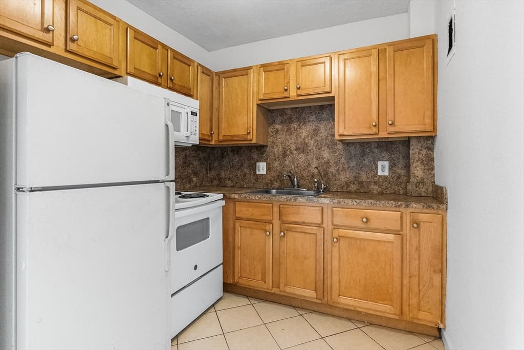 46 Adams St # D6, Boston MA 02122 photo 4