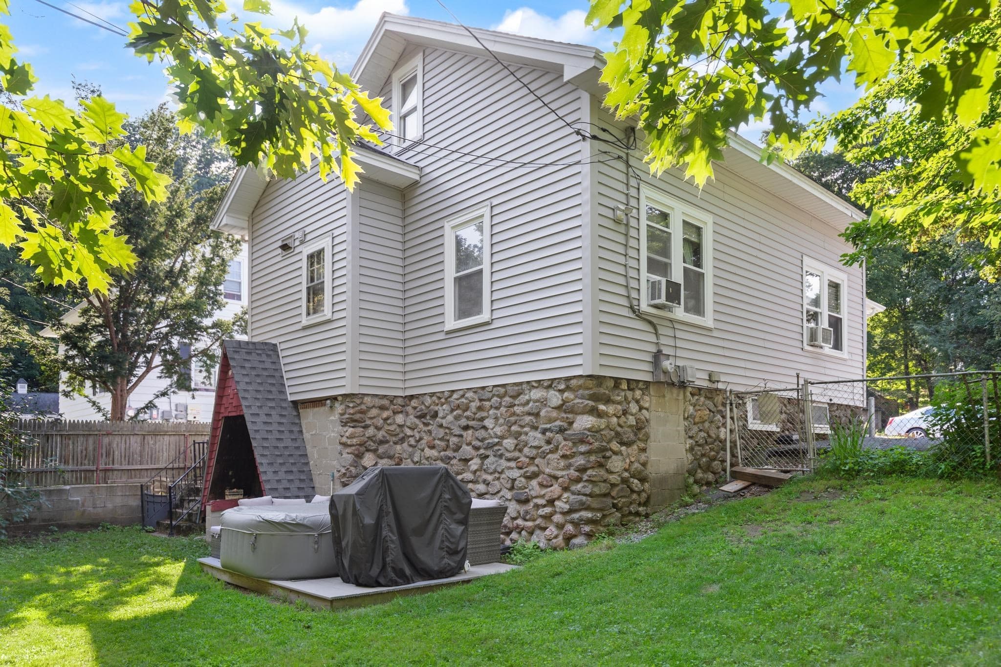 Single Family Residence at 9 Norcross St, Worcester MA 01602, Worcester, photo 25 of 25
