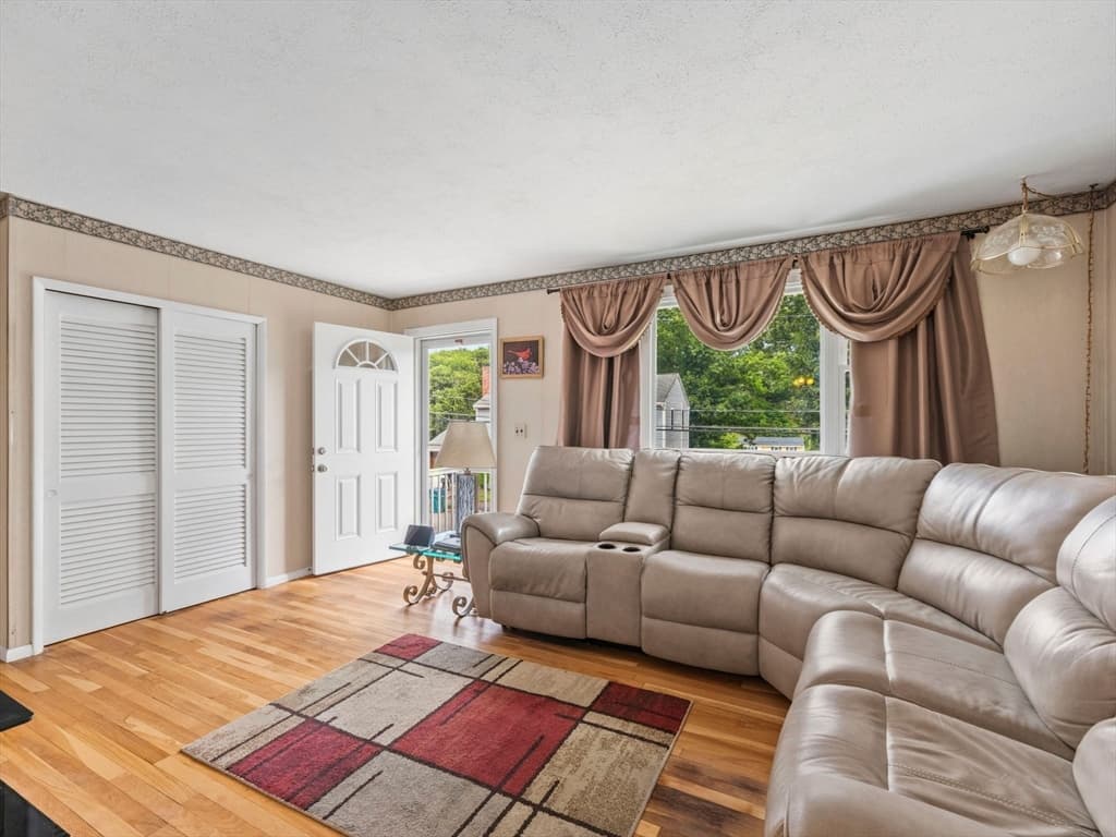 170 Verona St, Lynn MA 01904 photo 5