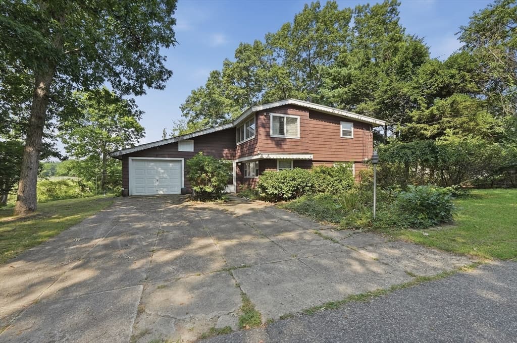3 Point St, Freetown MA 02702 photo 2