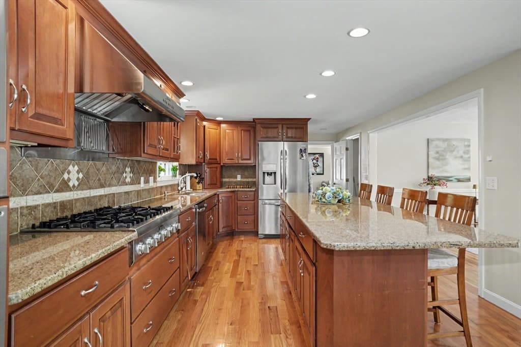 130 Edinboro Street, Marlborough MA 01752 photo 3