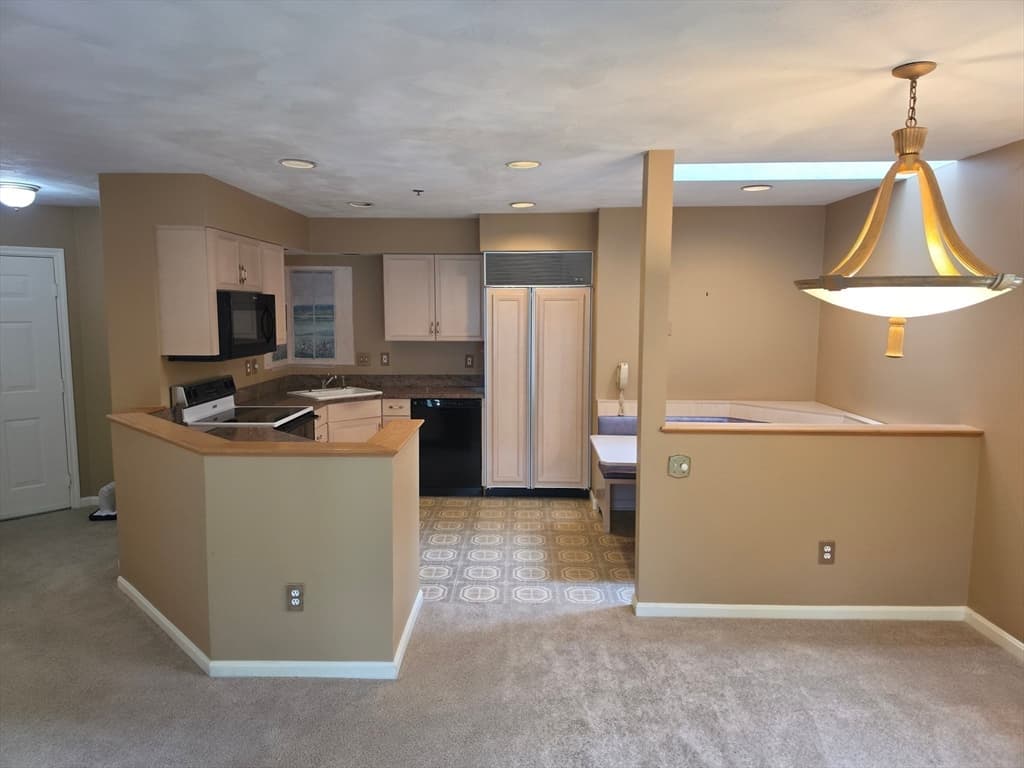 661 Lowell St # 17, Lexington MA 02420 photo 5