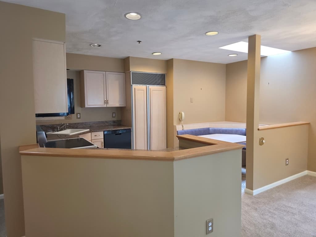 661 Lowell St # 17, Lexington MA 02420 photo 4