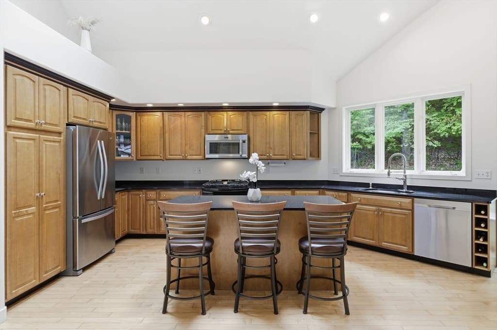 15 Merrill Rd, Merrimack NH 03054 photo 8