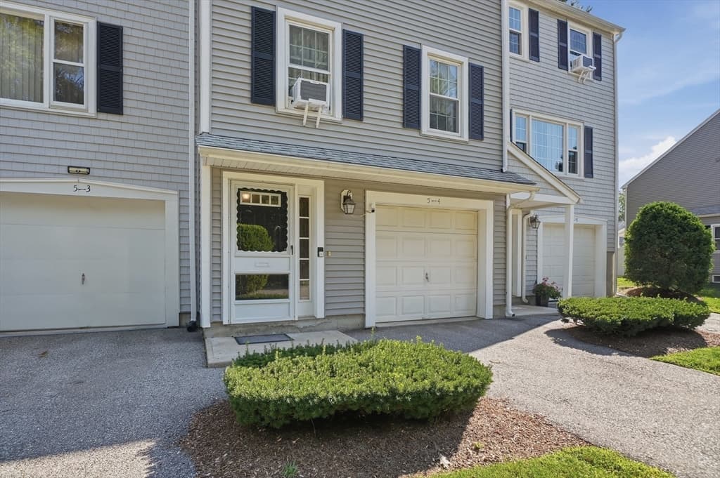 Condominium at 5 Tuck Farm Road # 4, Auburn MA 01501, Auburn, photo 2 of 29