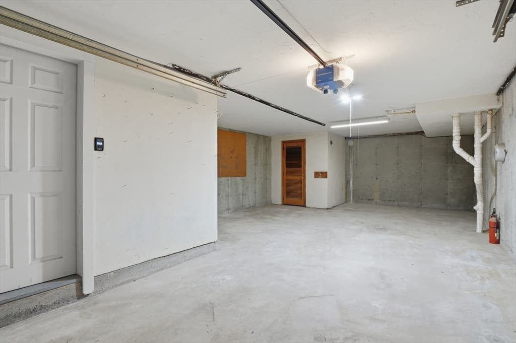 Condominium at 5 Tuck Farm Road # 4, Auburn MA 01501, Auburn, photo 22 of 29