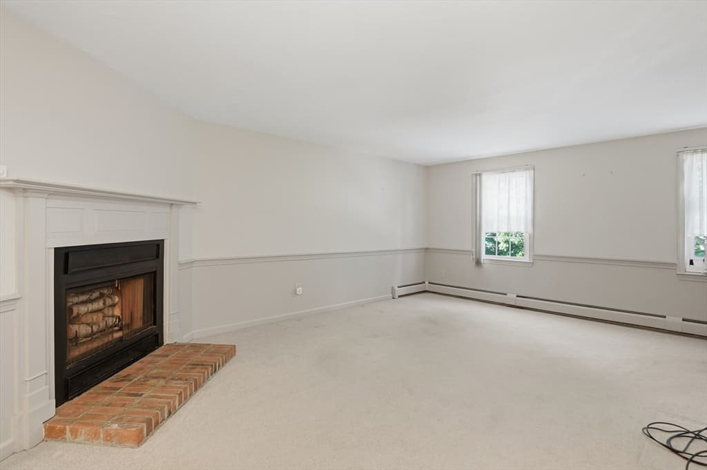 Condominium at 5 Tuck Farm Road # 4, Auburn MA 01501, Auburn, photo 5 of 29