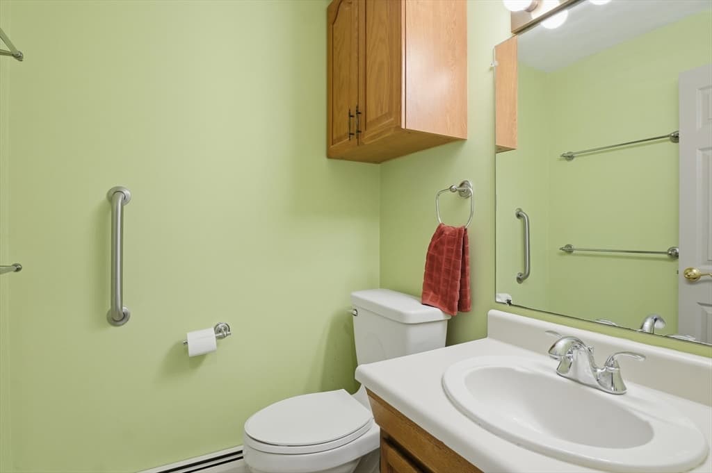 Condominium at 5 Tuck Farm Road # 4, Auburn MA 01501, Auburn, photo 11 of 29