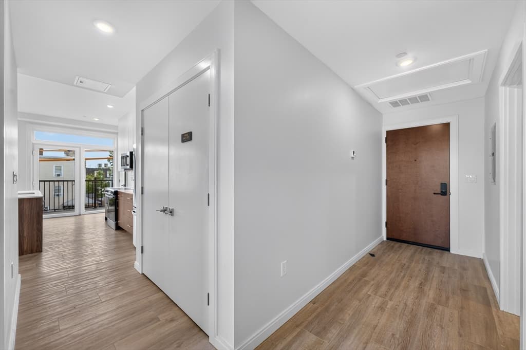 13 Warwick St # 302, Somerville MA 02144 photo 24