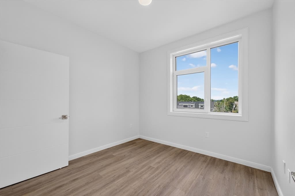 13 Warwick St # 302, Somerville MA 02144 photo 29