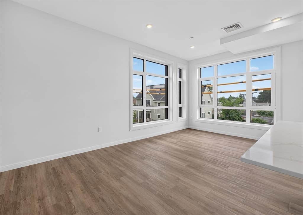 13 Warwick St # 302, Somerville MA 02144 photo 21