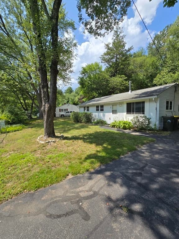 41 Potter Dr, Bellingham MA 02019 photo 3
