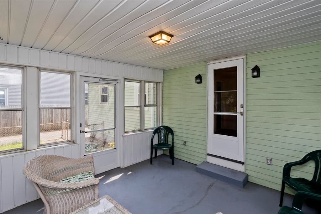 135 Prentice, Springfield MA 01104 photo 23