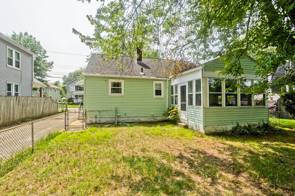 135 Prentice, Springfield MA 01104 photo 34
