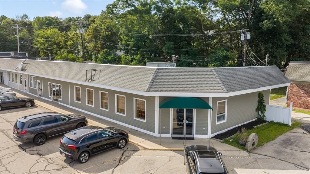 194 Main St # D, Amesbury MA 01913 photo 2