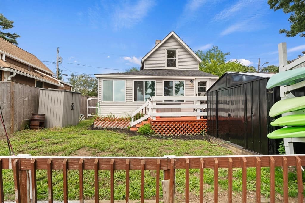 Single Family Residence at 35 Ocean Ave, Halifax MA 02341, Halifax, photo 3 of 27