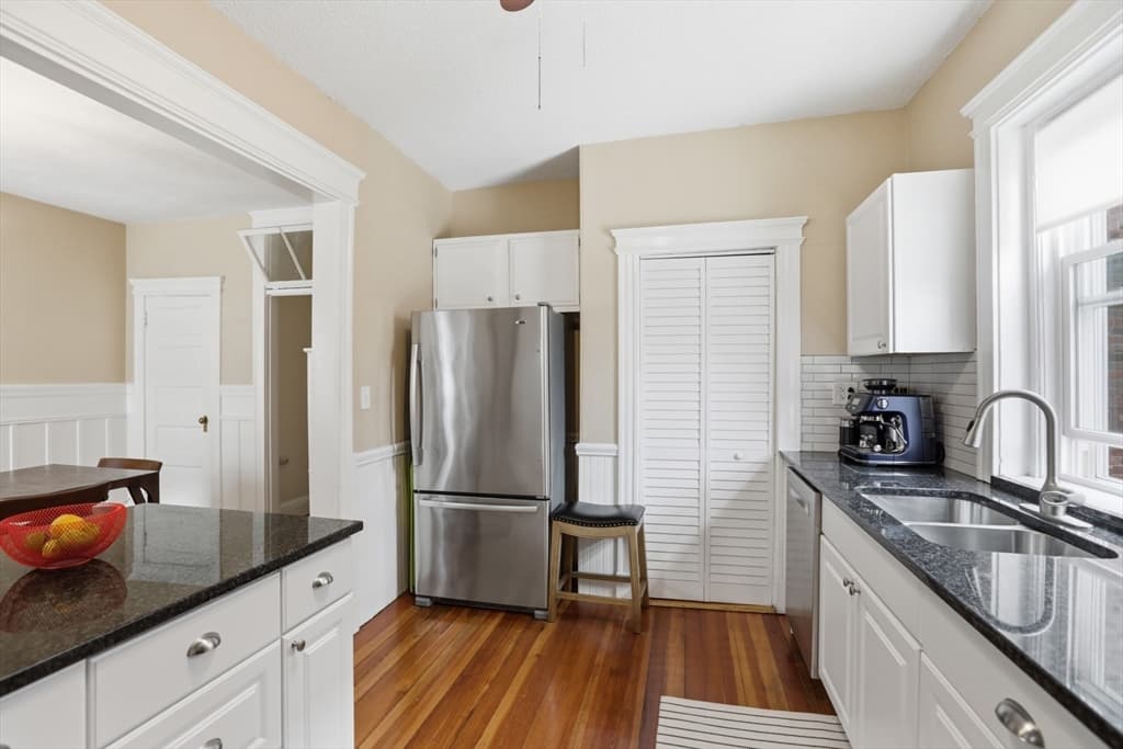 1896 Beacon St, Brookline MA 02445 photo 16