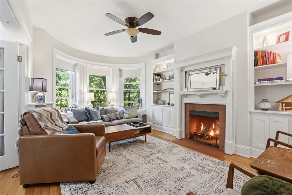 1896 Beacon St, Brookline MA 02445