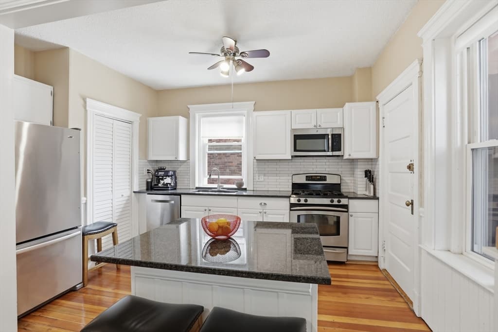1896 Beacon St, Brookline MA 02445 photo 14