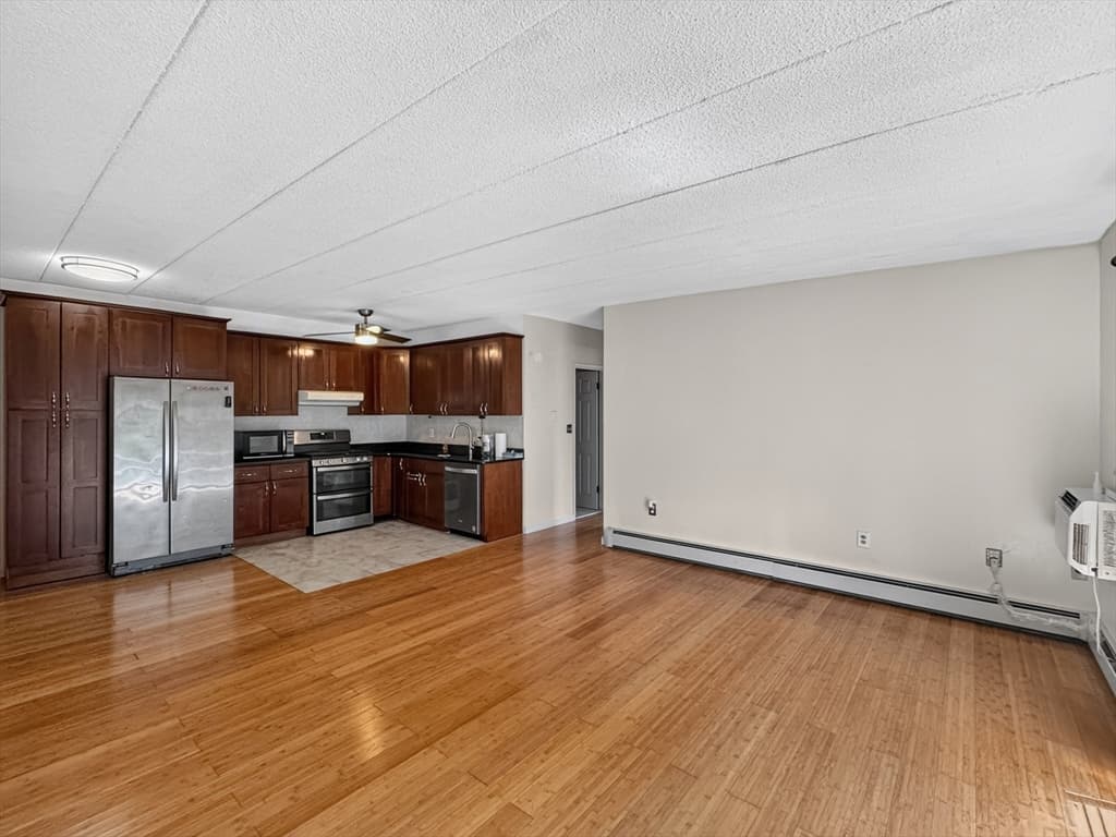 20 Skyline Dr # 11, Braintree MA 02184 photo 4