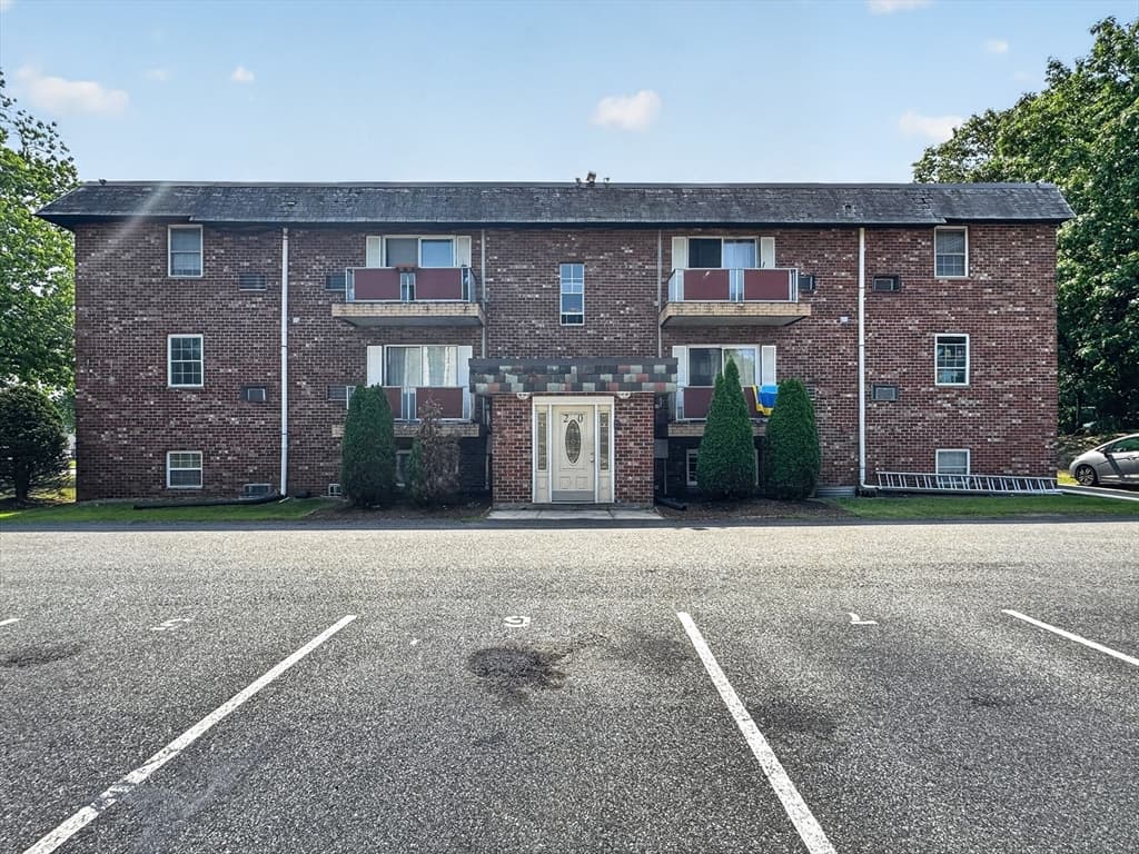 20 Skyline Dr # 11, Braintree MA 02184 photo 21