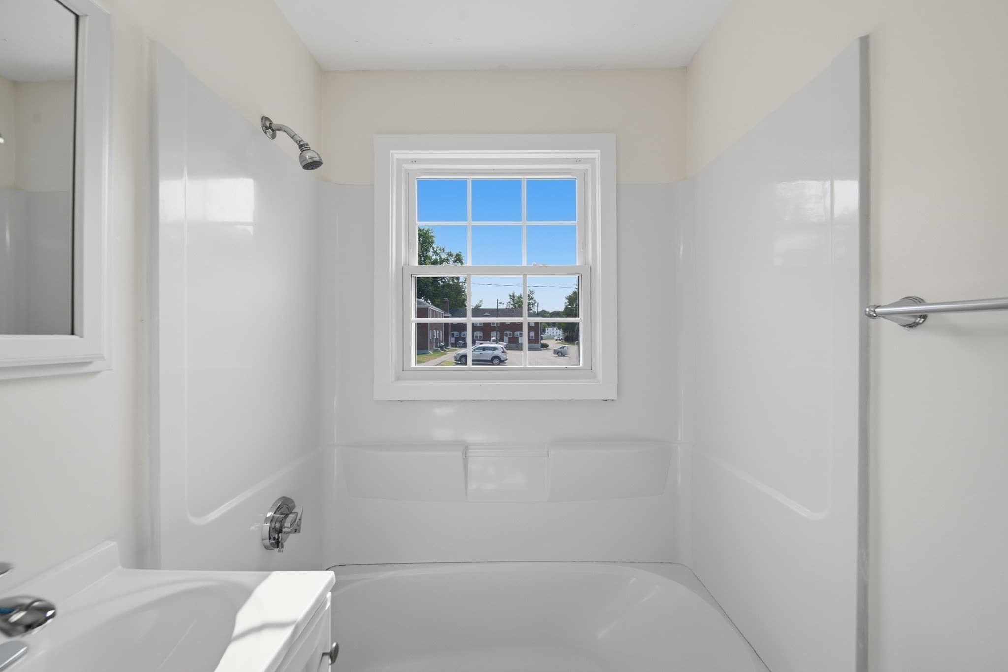 Condominium at 1582 Memorial Ave # 1B, West Springfield MA 01089, photo 23 of 27