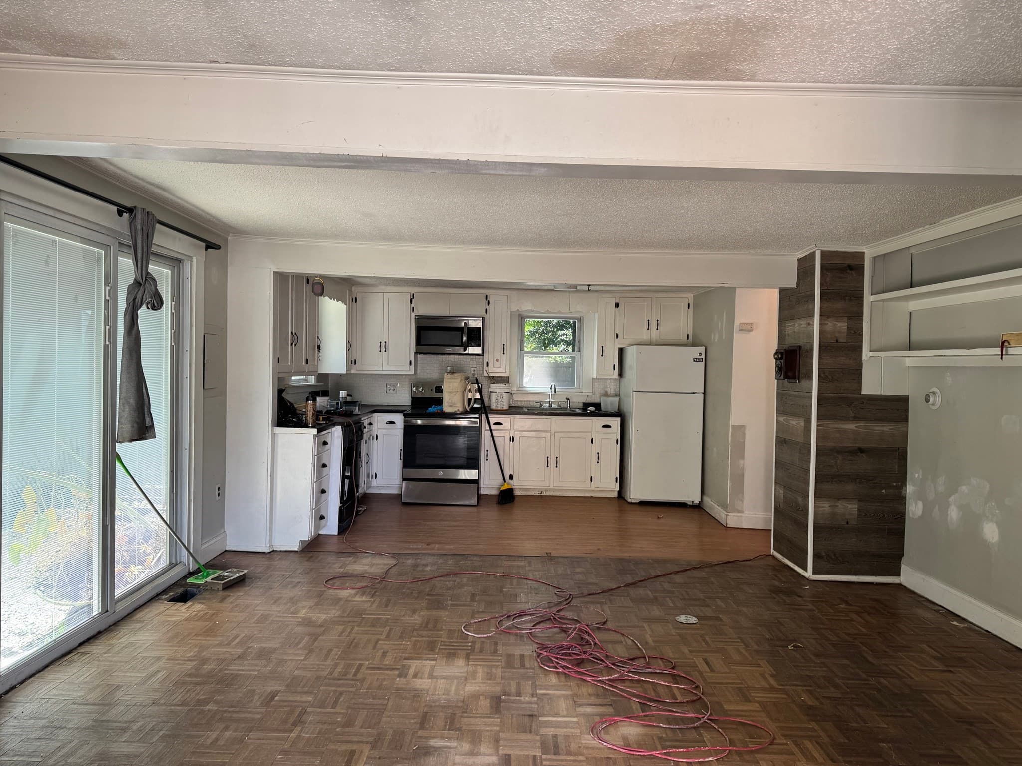 Single Family Residence at 32 Hamilton Ter, Georgetown MA 01833, Georgetown, photo 3 of 18