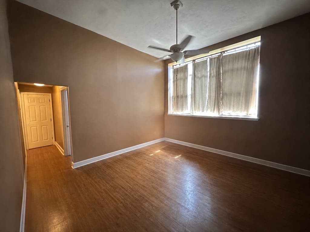 90 Mckinstry # 106, Chicopee MA 01013