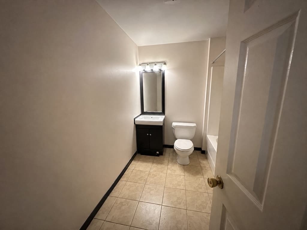 90 Mckinstry # 106, Chicopee MA 01013 photo 9