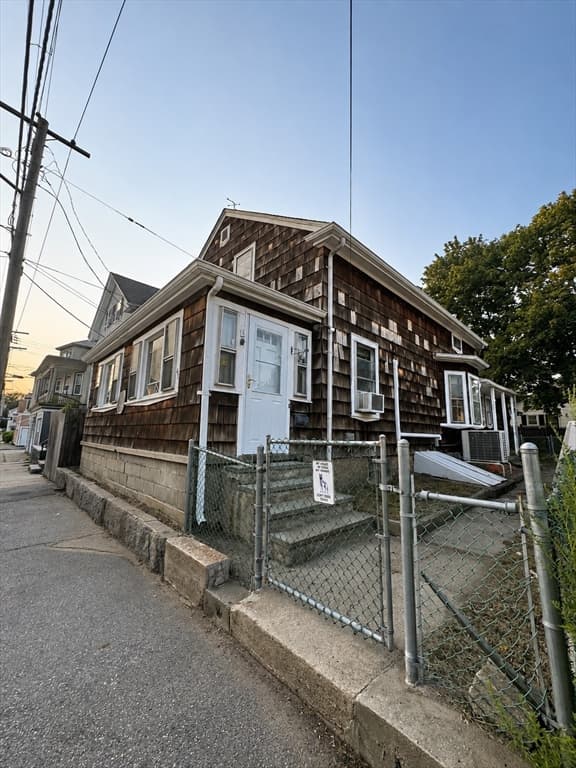 45 Durfee St, New Bedford MA 02740 photo 2
