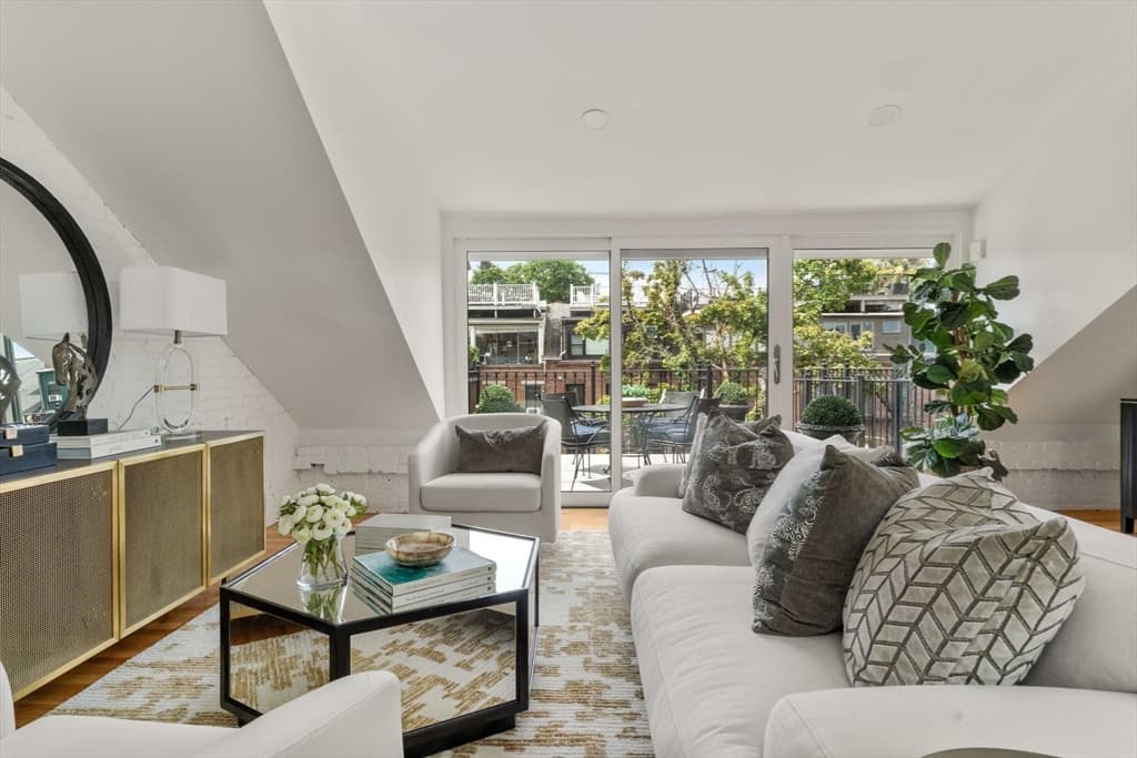 116 W Concord St # 4, Boston MA 02118